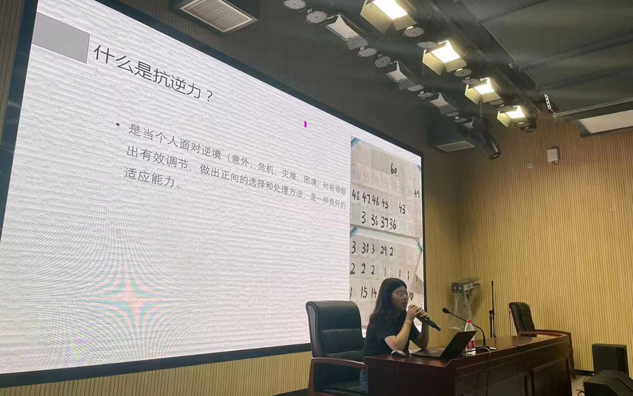 西塞山董玉娣中学